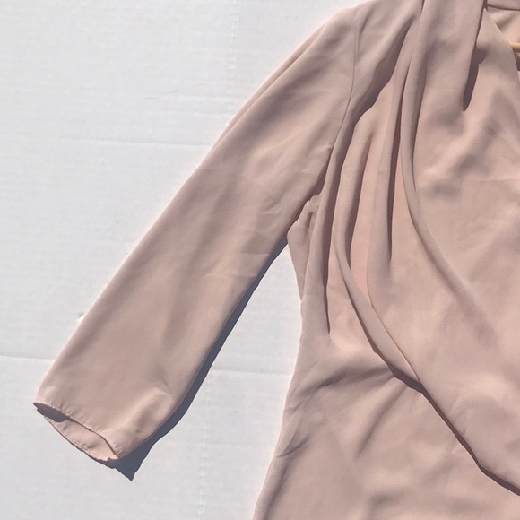 Tahari Arthur Levine Faux Wrap Lt Peach Top - Picture 6 of 14